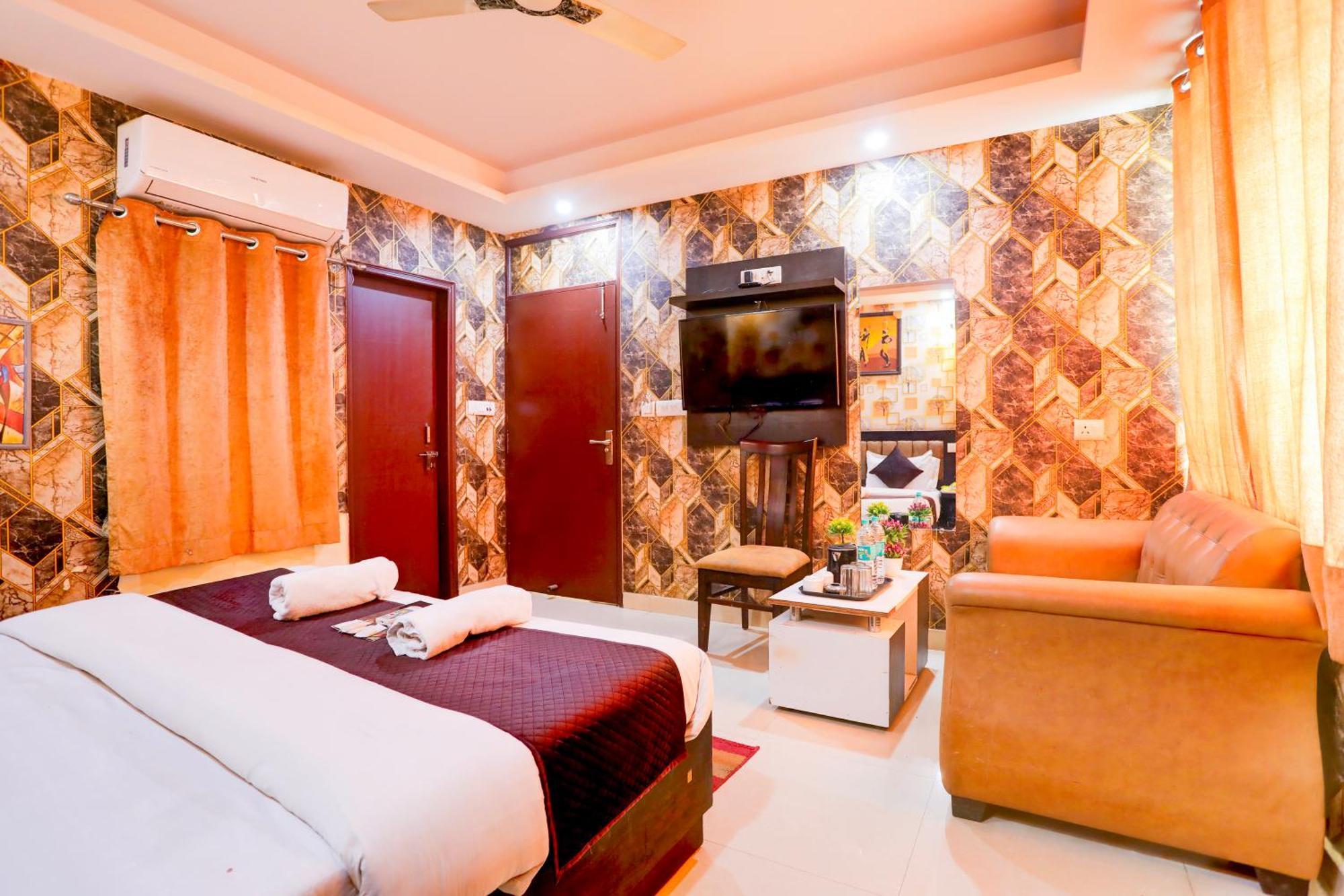 Hotel Luxury Global Nueva Delhi Exterior foto