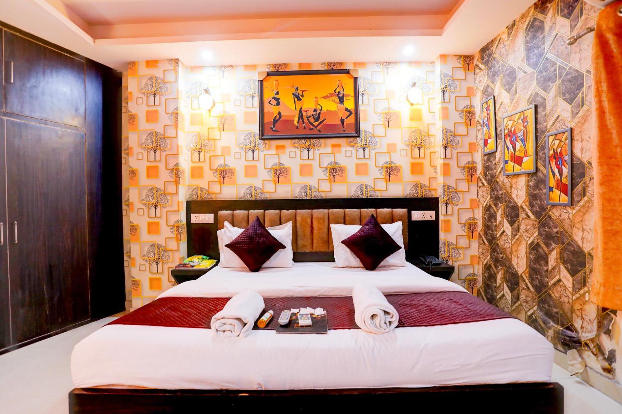 Hotel Luxury Global Nueva Delhi Exterior foto